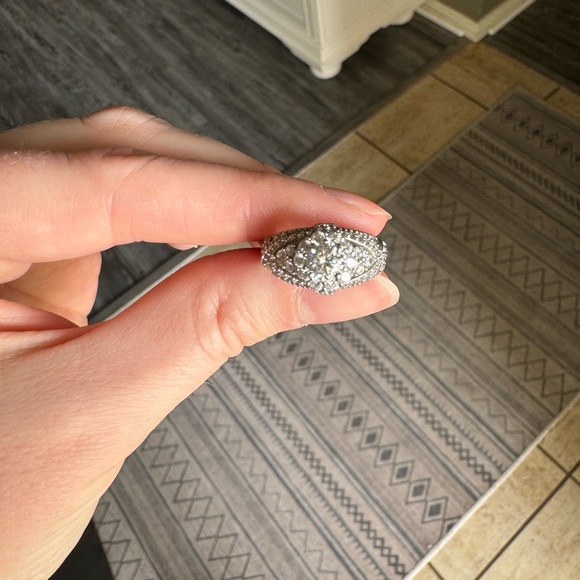 Vintage Sterling Silver Ring - Picture 5 of 11